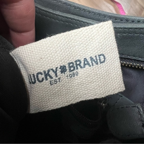 Lucky Brand Genuine Leather Black Crossbody Adjustable Strap Purse - Picture 8 of 13